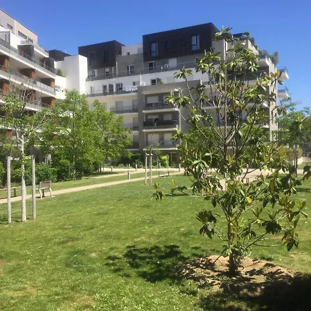 Beau T3 Avec Terrasse Plein Sud
